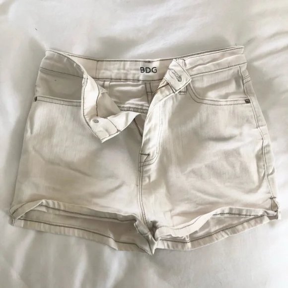 White Urban Outfitters BDG Spade High-Rise Pin-Up Shorts - Picture 5 of 15